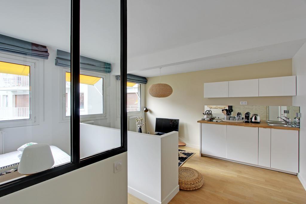 Pick a Flat's Apartment in Eiffel Tower - Rue Boulevard de Grenelle Paris Exterior foto